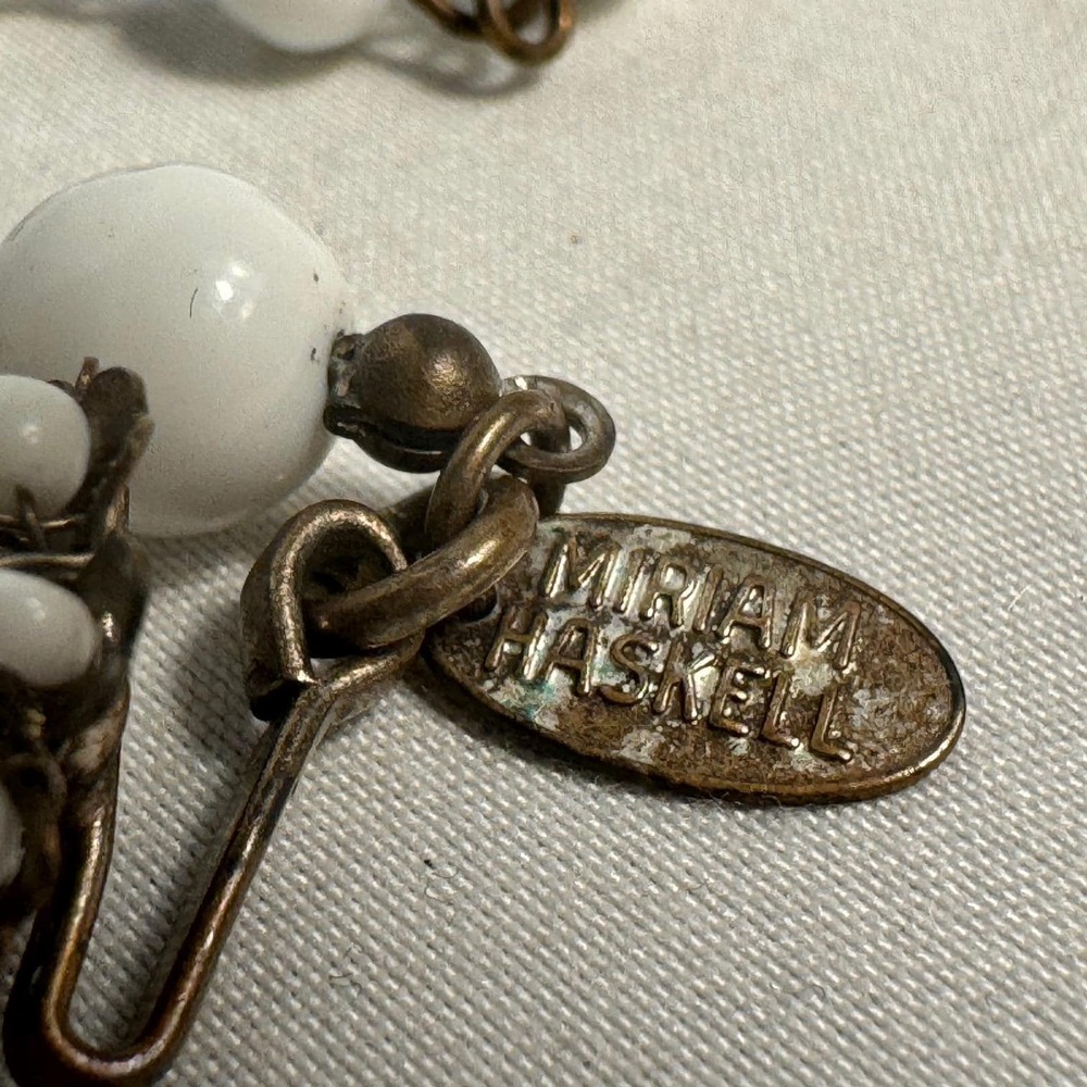 Miriam Haskell Necklace, bracelet & earrings, white beads hand painted floral - Picture 2 of 10